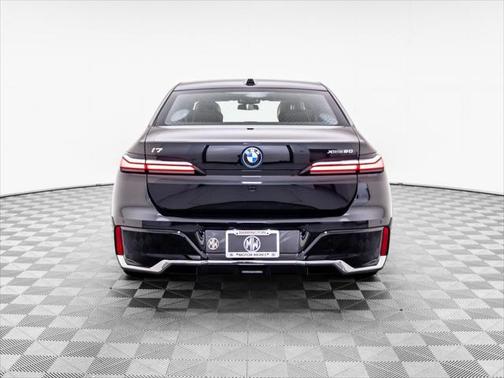 2025 BMW i7 xDrive60