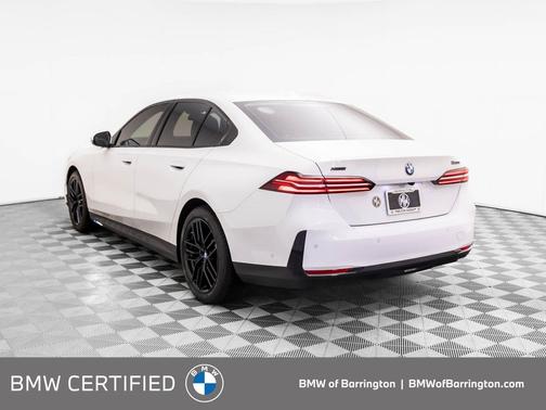 2024 BMW 530 i xDrive