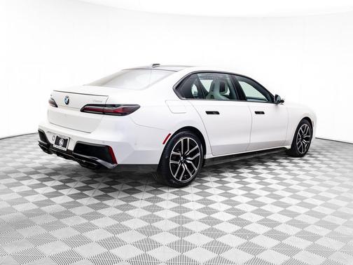 2024 BMW 760 xDrive