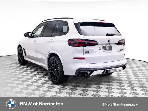 Mineral White Metallic 2026 BMW X5 M60i