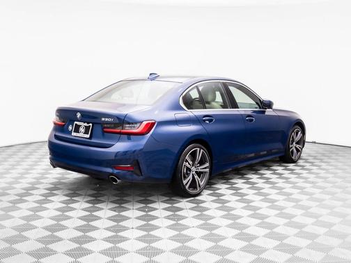 2021 BMW 330 xDrive