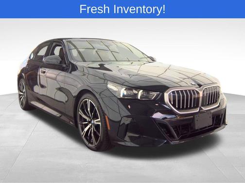 Carbon Black Metallic 2027 BMW 530 xDrive