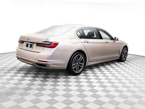 2022 BMW 750 i xDrive