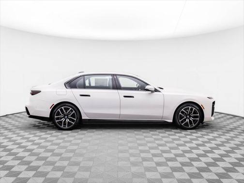 2025 BMW i7 xDrive60