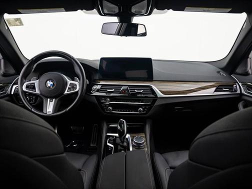 2021 BMW 530 xDrive