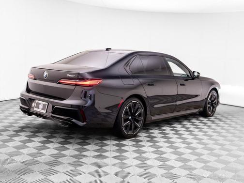 Black Sapphire Metallic 2025 BMW 760 xDrive