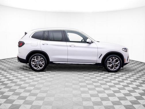 Mineral White Metallic 2023 BMW X3 xDrive30i
