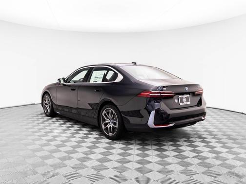 2024 BMW i5 eDrive40