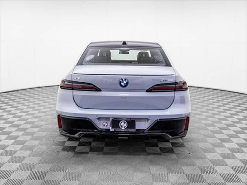 2025 BMW i7 xDrive60