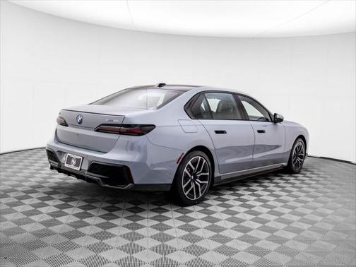 2025 BMW i7 xDrive60