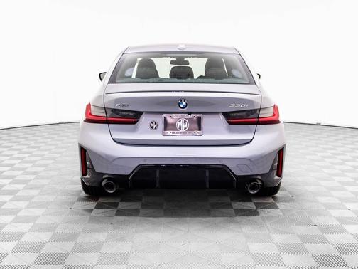Skyscraper Grey Metallic 2026 BMW 330 xDrive