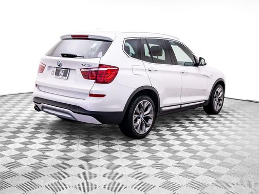 White Metallic 2017 BMW X3 xDrive28i