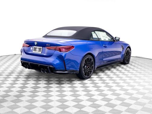 Portimao Blue Metallic 2027 BMW M4 Competition xDrive