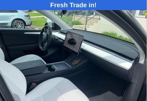 Midnight Silver Metallic 2022 Tesla Model Y Performance Dual Motor All-Wheel Drive