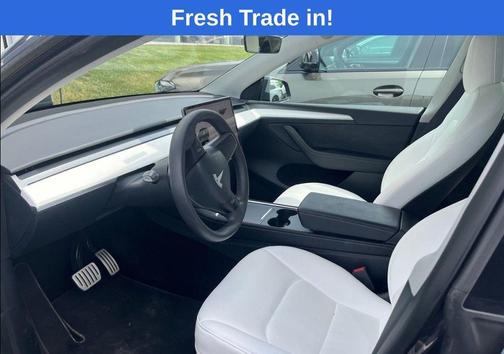 Midnight Silver Metallic 2022 Tesla Model Y Performance Dual Motor All-Wheel Drive