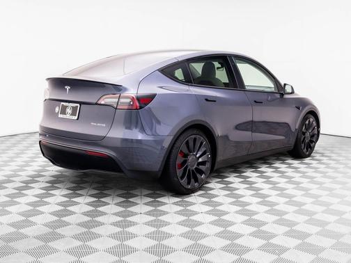Midnight Silver Metallic 2022 Tesla Model Y Performance Dual Motor All-Wheel Drive