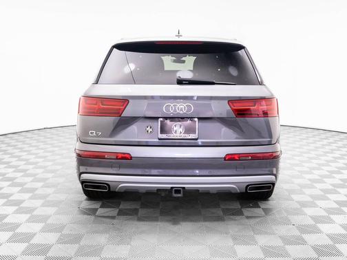 2019 Audi Q7 55 Premium Plus