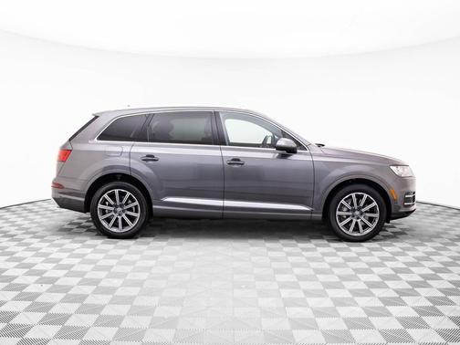 2019 Audi Q7 55 Premium Plus