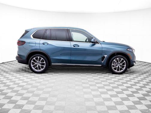 Blue Ridge Mountain Metallic 2025 BMW X5 xDrive40i