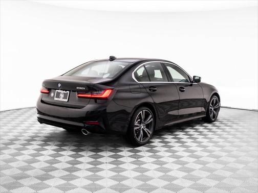 2022 BMW 330 xDrive
