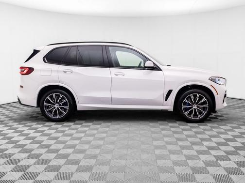 Alpine White 2023 BMW X5 M50i