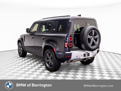 2021 Land Rover Defender 110 SE