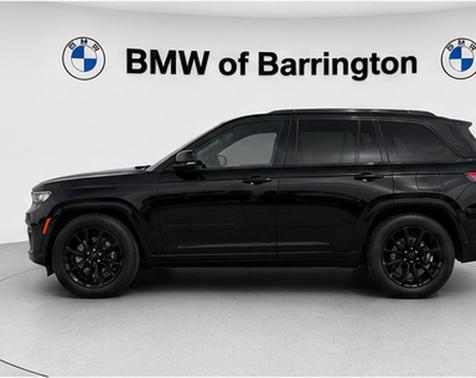 Diamond Black Crystal Pearlcoat 2024 Jeep Grand Cherokee L Altitude
