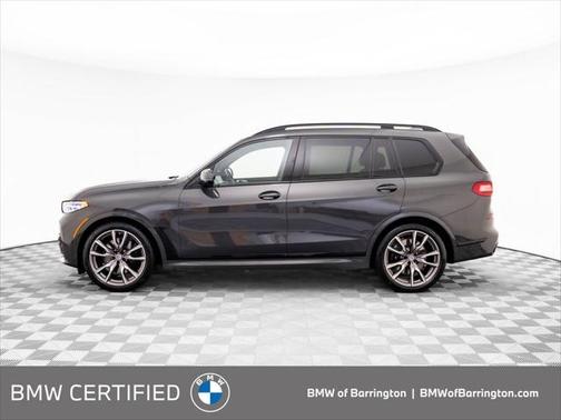 2022 BMW X7 M50i