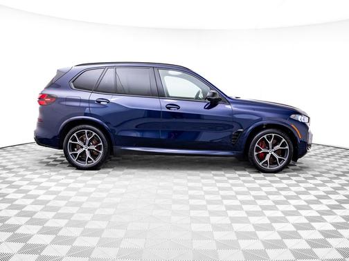 Tanzanite Blue II Metallic 2025 BMW X5 M60i