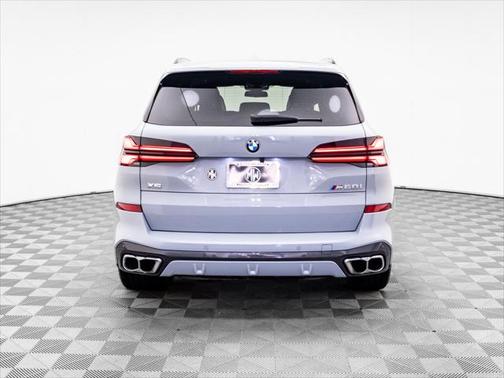 2024 BMW X5 M60i