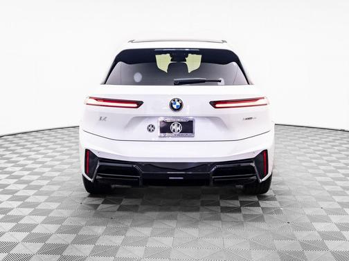 2026 BMW iX xDrive45