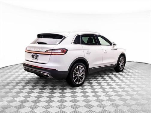 2022 Lincoln Nautilus Reserve