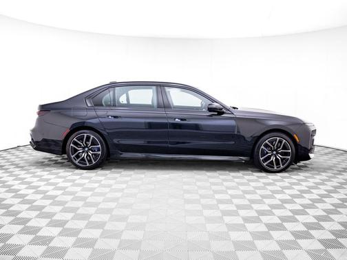 Black Sapphire Metallic 2024 BMW 760 xDrive