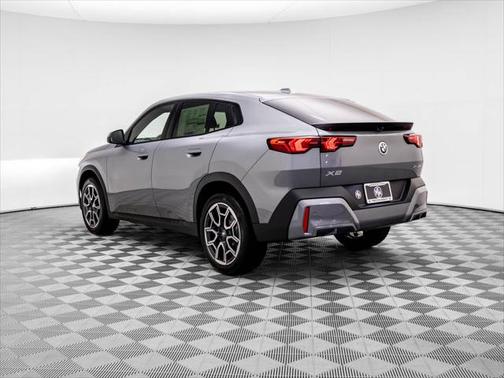 2025 BMW X2 xDrive28i
