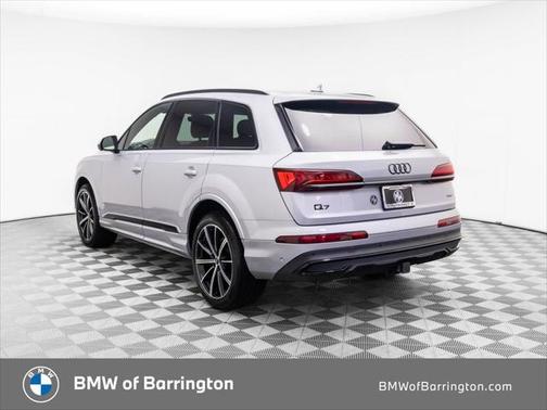 2022 Audi Q7 55 Premium Plus