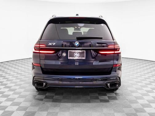 2026 BMW X7 xDrive40i