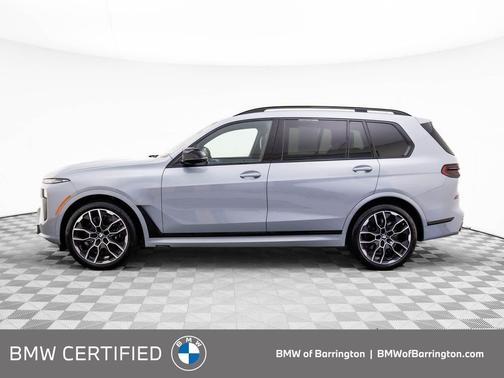 2025 BMW X7 M60i