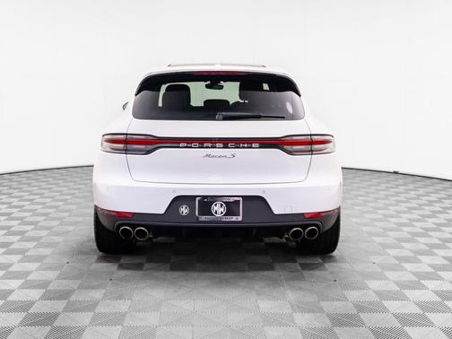 White 2019 Porsche Macan Macan