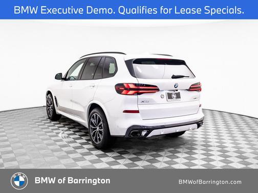 Mineral White Metallic 2026 BMW X5 xDrive40i