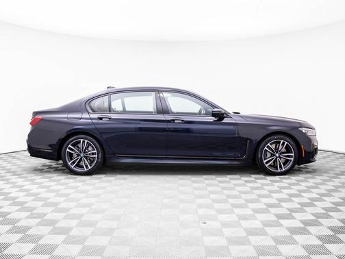 2022 BMW 750 i xDrive