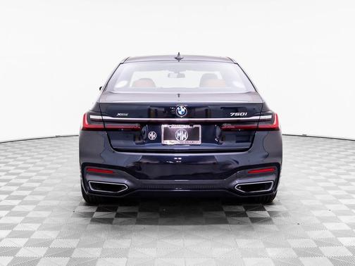 2022 BMW 750 i xDrive