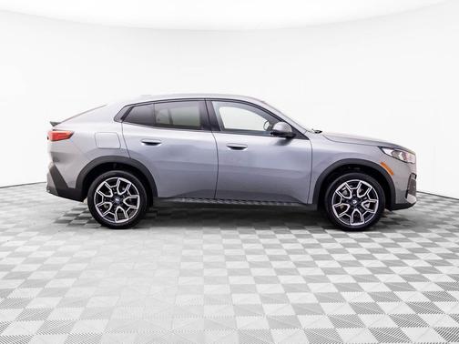 Gray Metallic 2025 BMW X2 xDrive28i