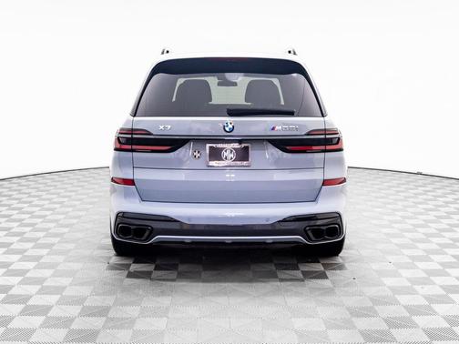 2024 BMW X7 M60i
