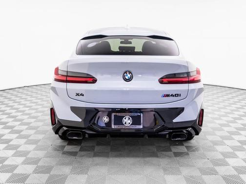 2025 BMW X4 M40i