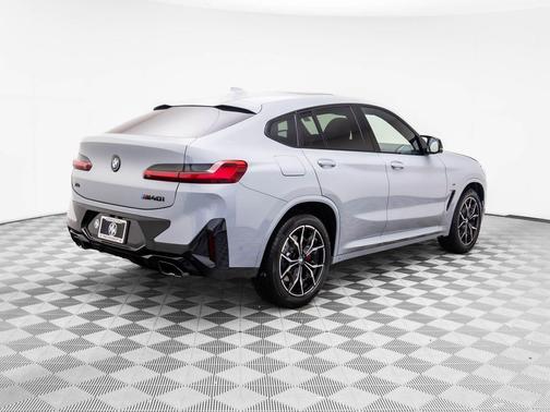 2025 BMW X4 M40i