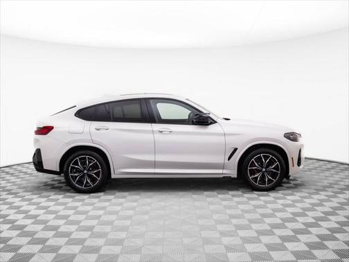 2023 BMW X4 M40i