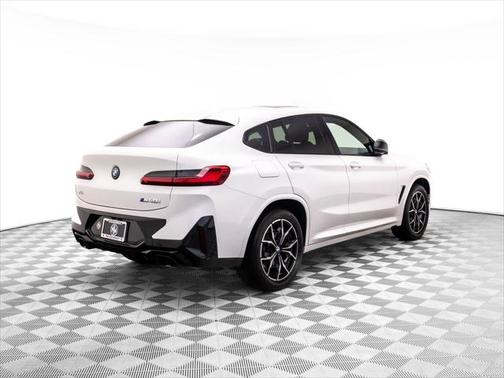 2023 BMW X4 M40i