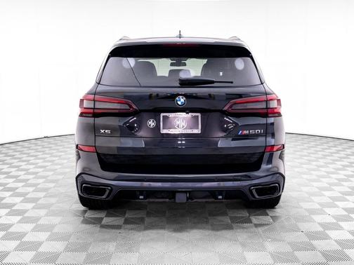 Black Sapphire Metallic 2023 BMW X5 M50i