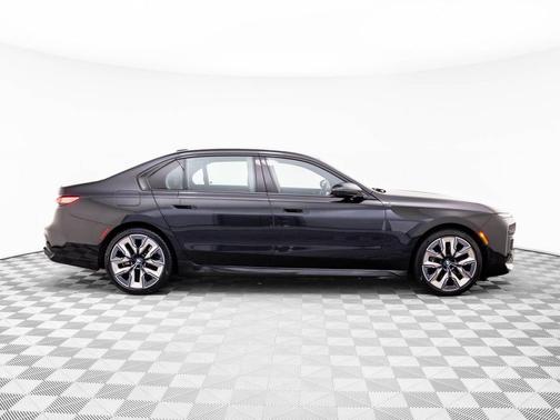 Black Sapphire Metallic 2023 BMW 760 i xDrive