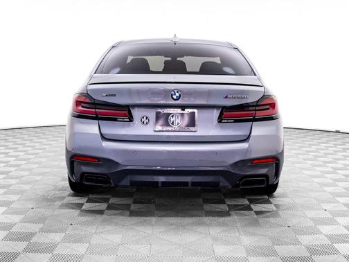 Skyscraper Gray Metallic 2023 BMW M550 i Xdrive